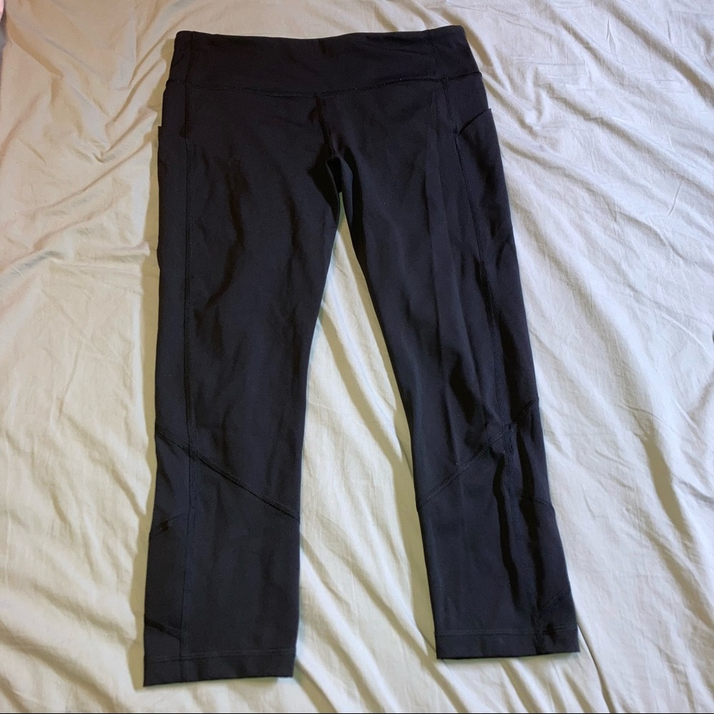 🍋Lululemon cropped leggings with pockets